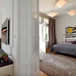 A.m.p. Apartman