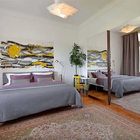 A.m.p. Apartment Pula