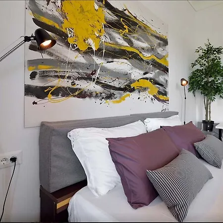 Apartment A.m.p. *