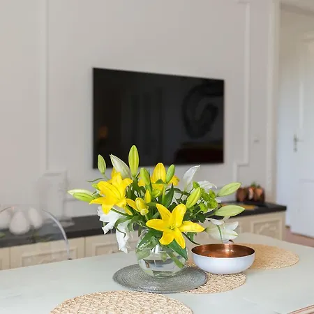 Apartment A.m.p. *